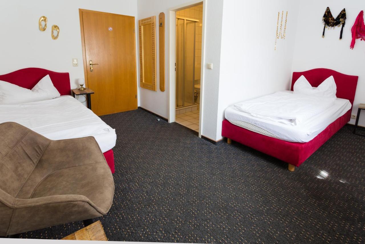 Hotel & Ferienwohnungen Bohlenblick Saalfeld Saale Exterior photo