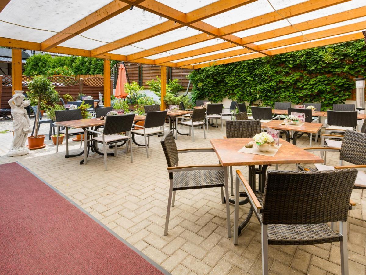 Hotel & Ferienwohnungen Bohlenblick Saalfeld Saale Exterior photo