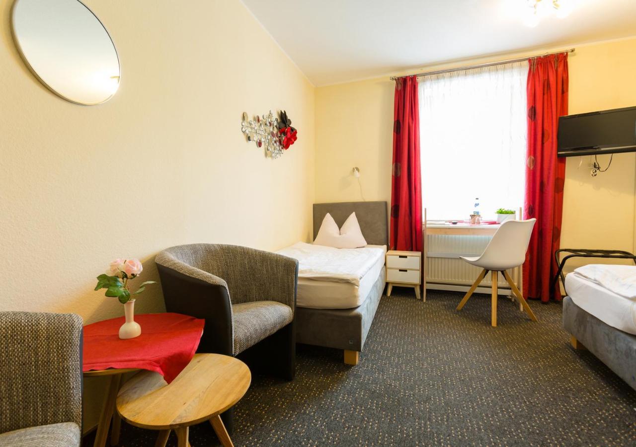 Hotel & Ferienwohnungen Bohlenblick Saalfeld Saale Exterior photo